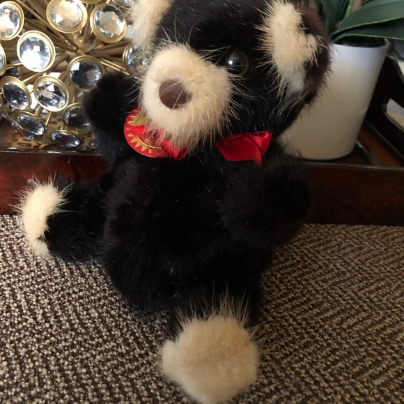 COLLECTIBLE “RARE BEAR”. - Picture 3 of 9